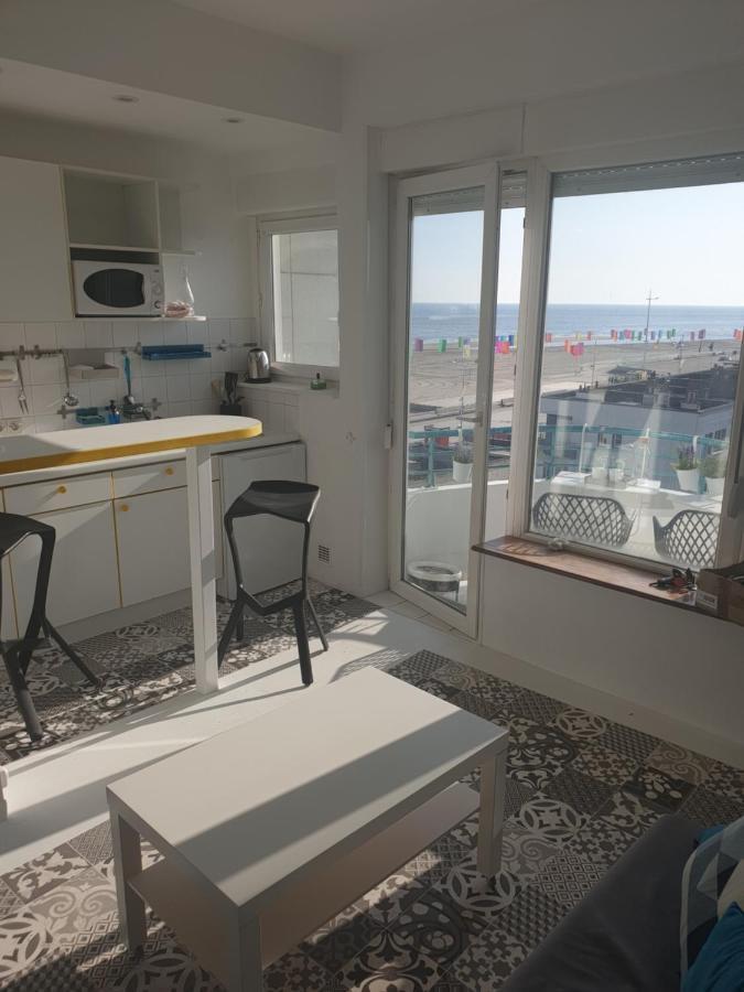 Studio Vue Mer Au Coeur De Malo Les Bains Pieds Dans L Eau Dunkirk Екстер'єр фото